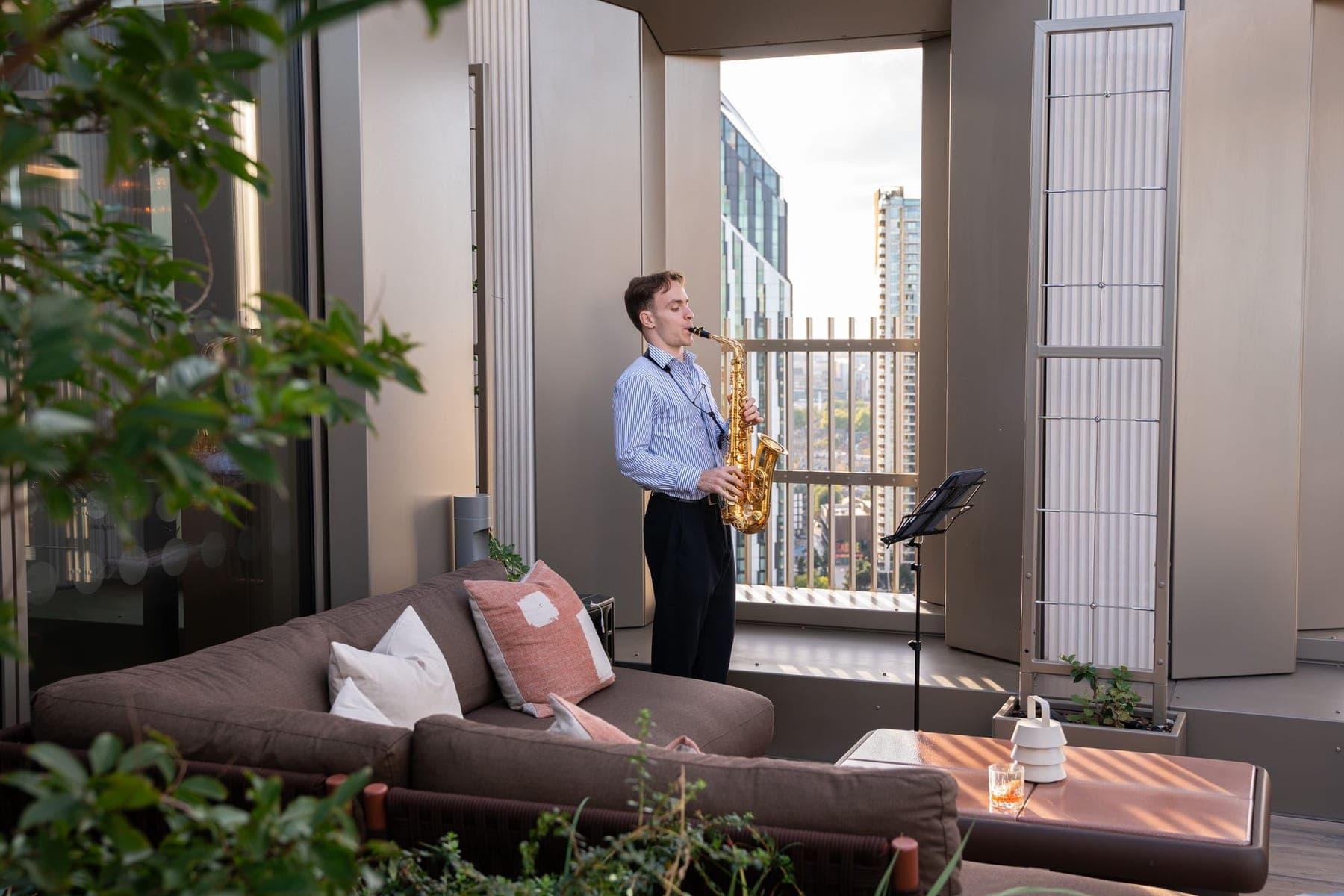 Poilsio zona terasoje – Lendlease „Arbour Heights“ atidarymas