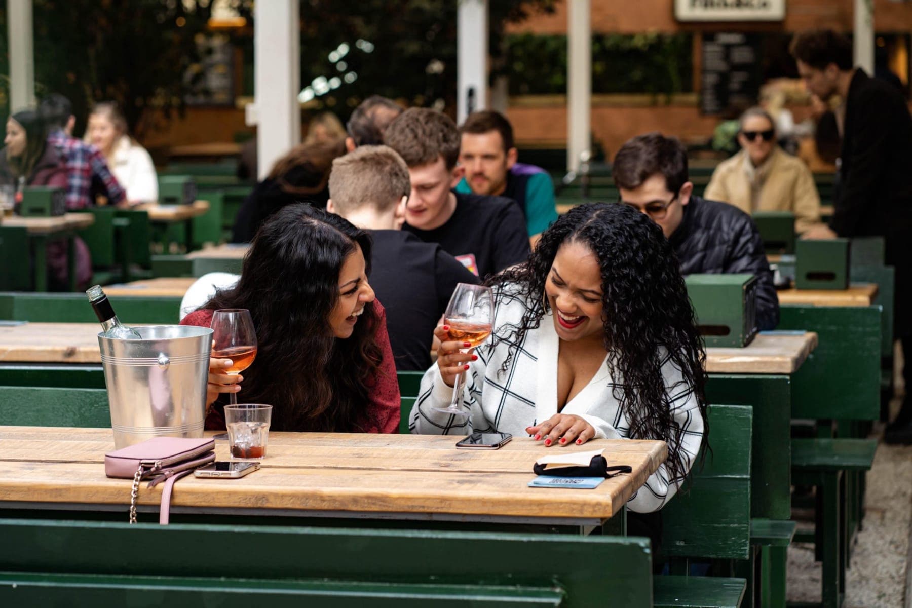 Interjero vaizdas – Pergola – British Land restoranų ir renginių erdvė
