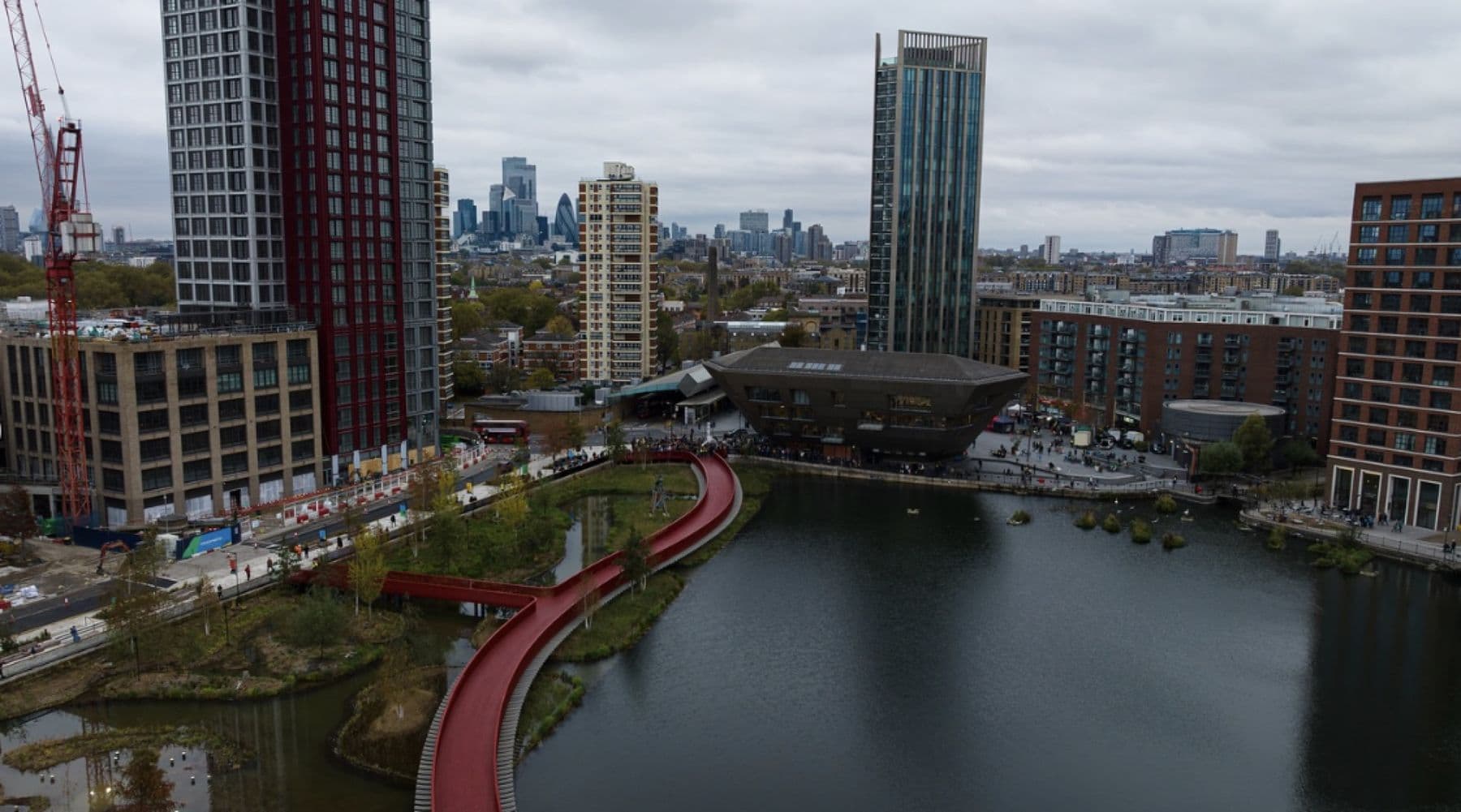 Canada Water prieplauka iš drono – British Land projekto atidarymas